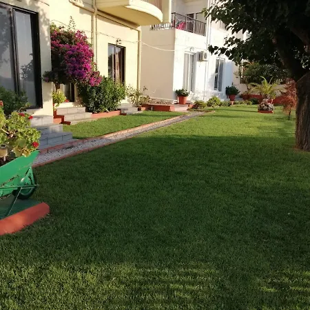 Апартаменты Garden *